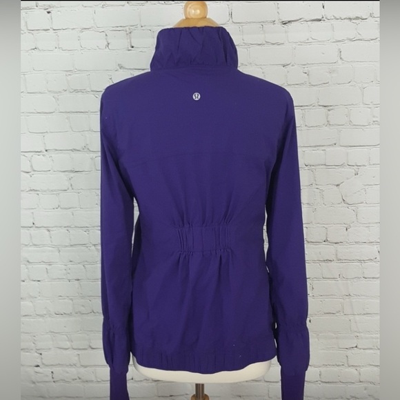 Lululemon Jacket - Picture 2 of 4
